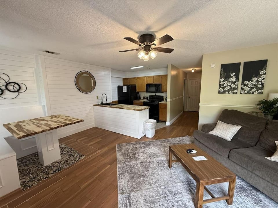 Rivers Edge 802 House in Helen