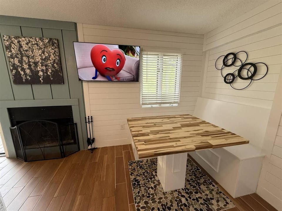 Rivers Edge 802 House in Helen