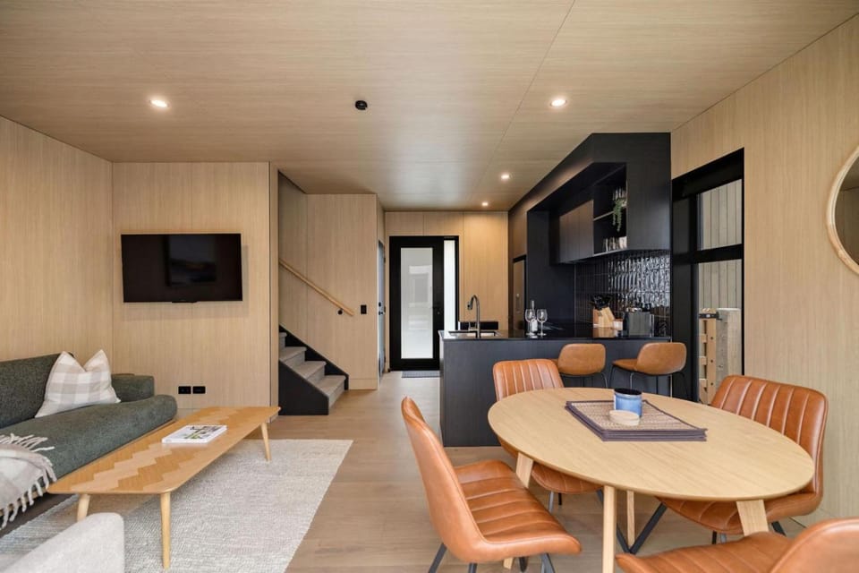 Queenstown Skye Villa - Near Airport and Shopping Centre House in Queenstown