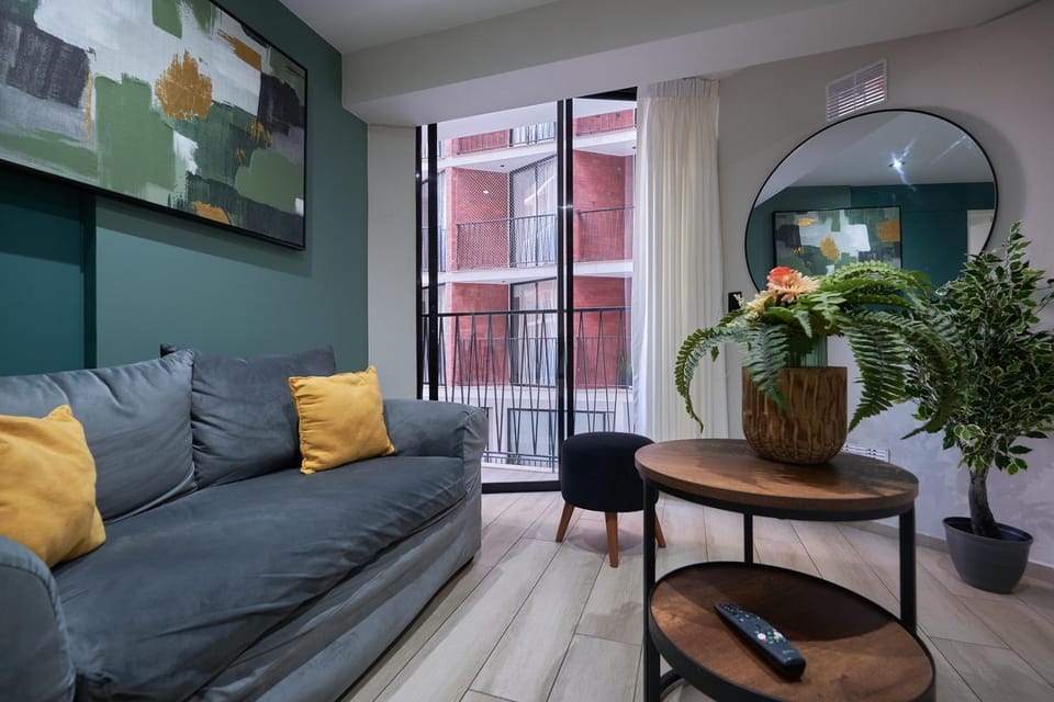 Living room, Garden view