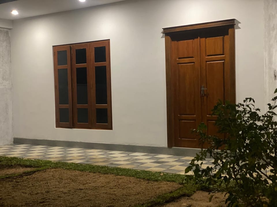 TK Inn Weligama Apartment in Kamburugamuwa