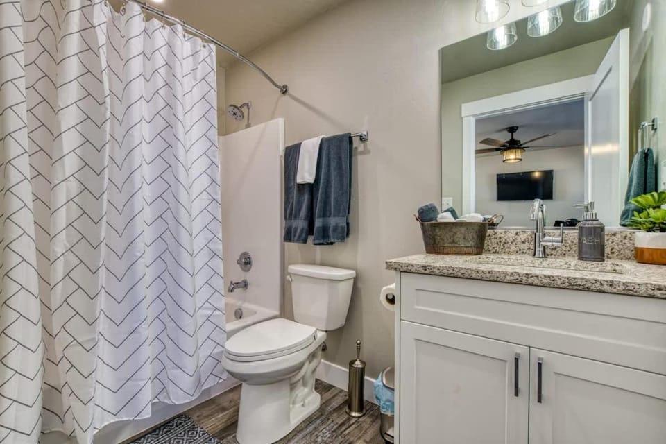 Bathroom, Bath