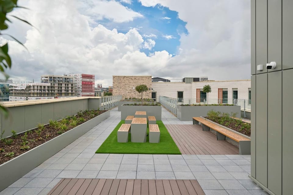 Property building, Garden view