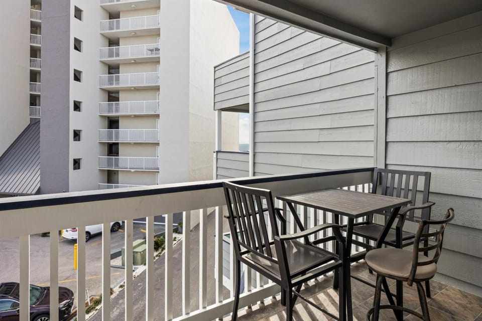 Regatta 204 C 2BD, 2BA Condo Gulf Shores Apartment in Gulf Shores