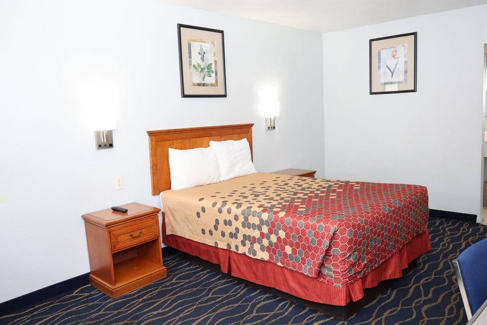 Crossroads Inn Motel in Fort Pierce