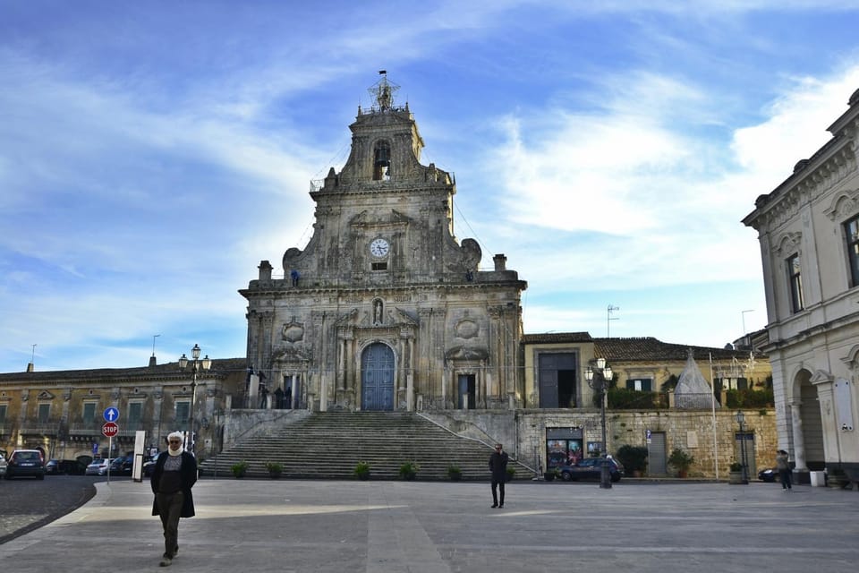 Nearby landmark