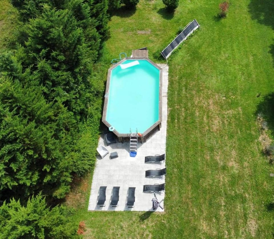 Property building, Garden, Garden view, Swimming pool