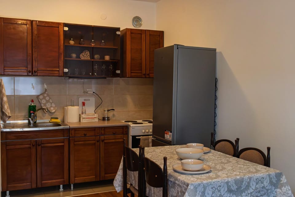 Living room, kitchen