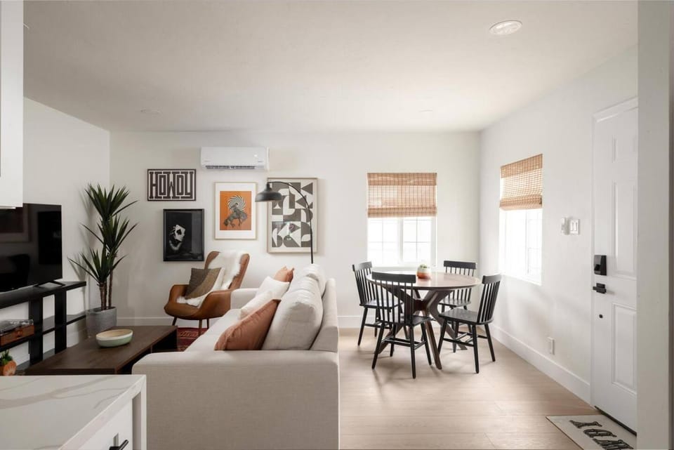 The Outpost by Coastline Vacation Rentals House in San Diego