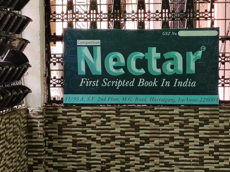 4 Bhk home in hazratganj Apartment in Lucknow