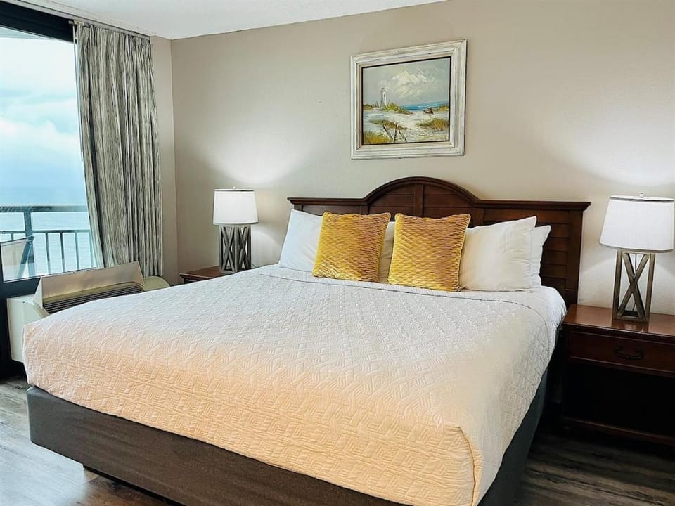 Chill 1br Suite with Ocean View, Dogs OK 1704 PG Apartment in Myrtle Beach
