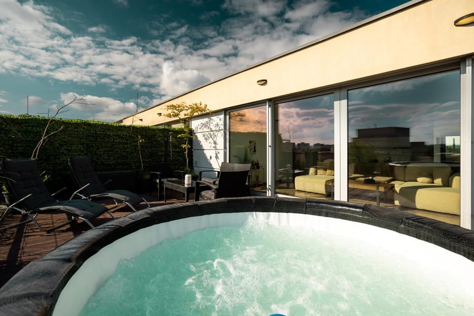 Patio, Day, Hot Tub, View (from property/room), Balcony/Terrace, Pool view, sunbed