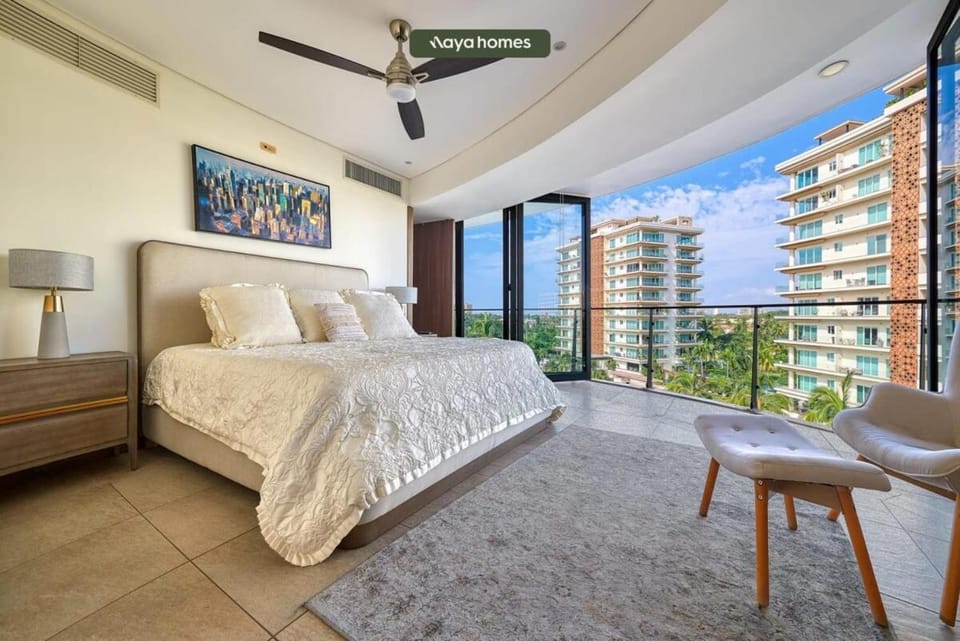 Luxury 2BR Condo in Marina - Pool - Zen Rooftop Apartment in Puerto Vallarta