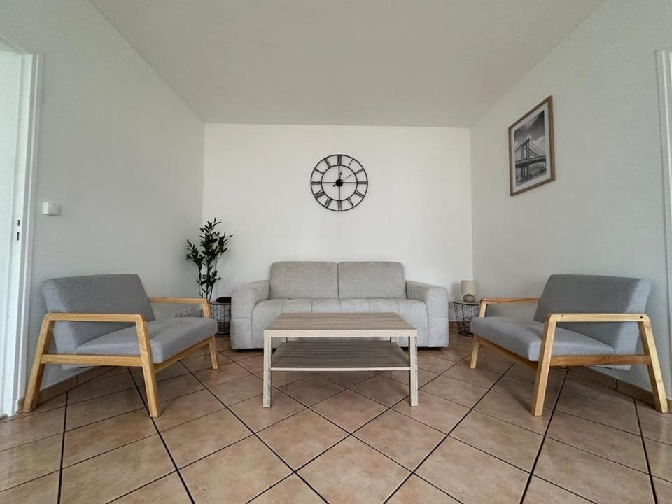 Maison calme, avec terrasse et parking House in Hauts-de-France
