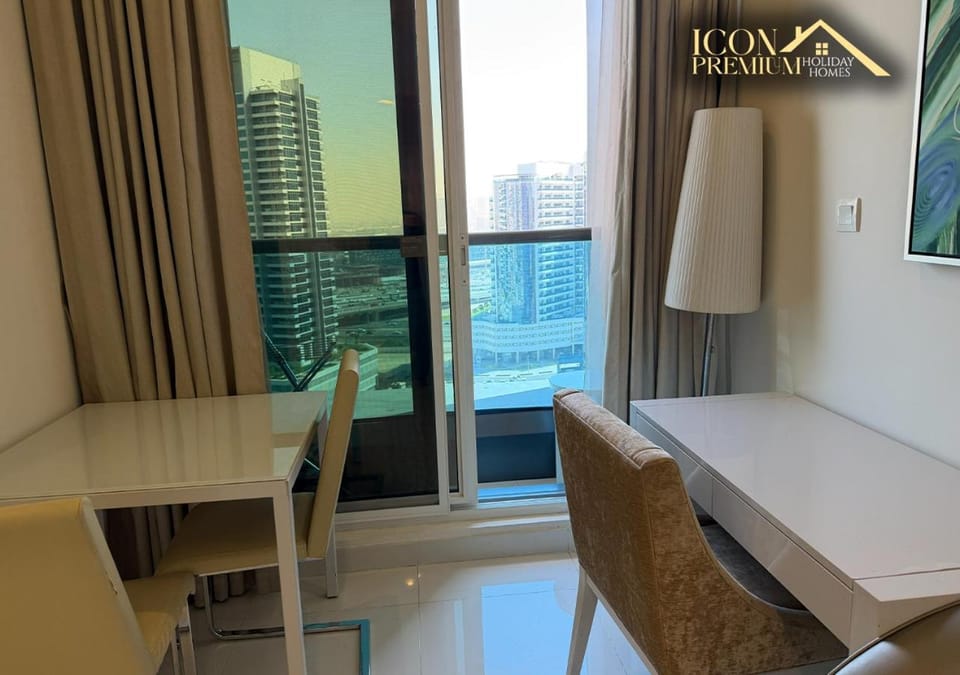View (from property/room), Balcony/Terrace, Seating area, Dining area