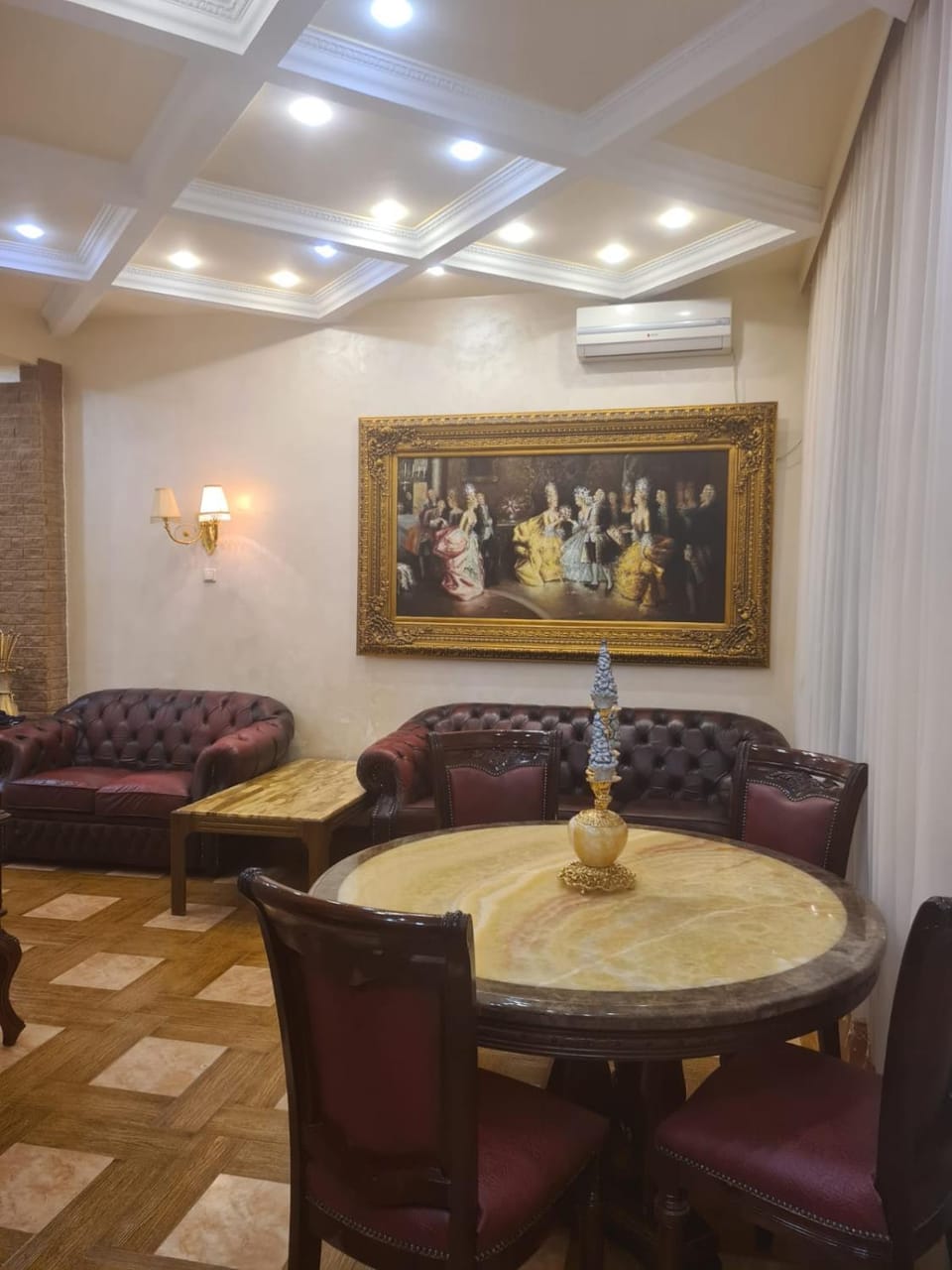 Дмитра Яворницького 83 2 кв теплая Премиум с парковка машины Apartment in Dnipro