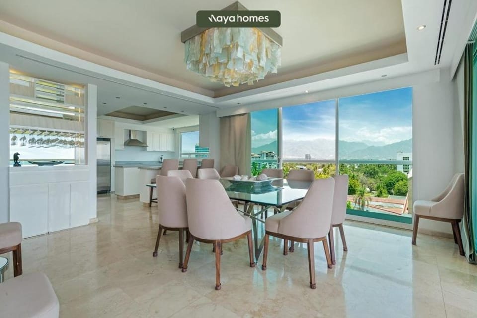 Shangri-La Puerto Vallarta 4BR | Beachfront, Ocean Views, Heated Pool & Hot Tub Apartment in Puerto Vallarta
