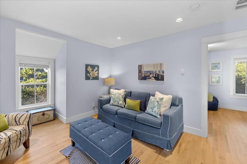 Fit To Be Tide House in Lincoln City