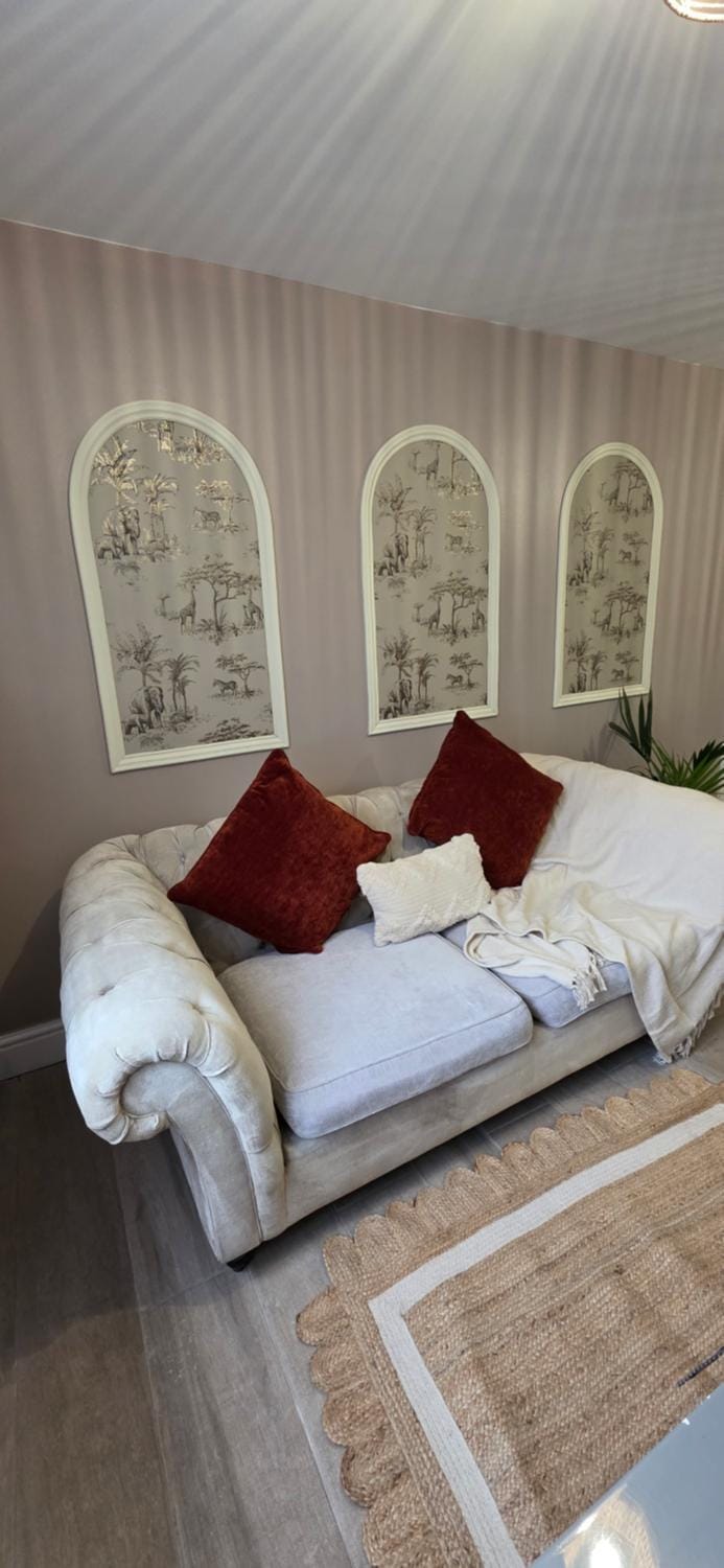 Serengeti Suite - Free parking, Fast Wifi, Family&Contractor Stay Apartment in Cardiff