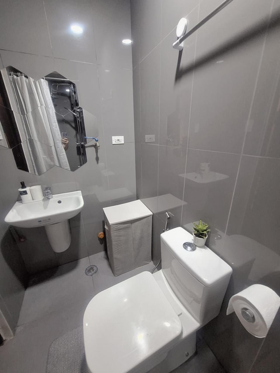 Pine3s Turf Apartment hotel in Pasay