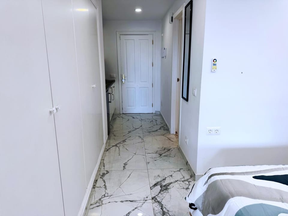 Bed, Kitchen or kitchenette, Photo of the whole room