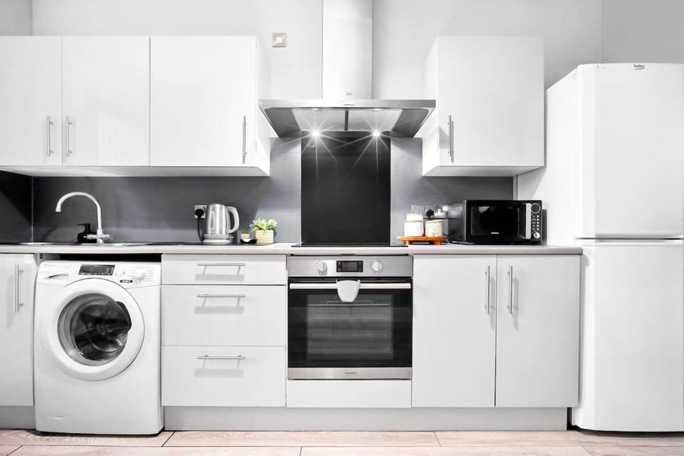 Modern 1 Bed Stylish City Centre Retreat Apartment in Wolverhampton
