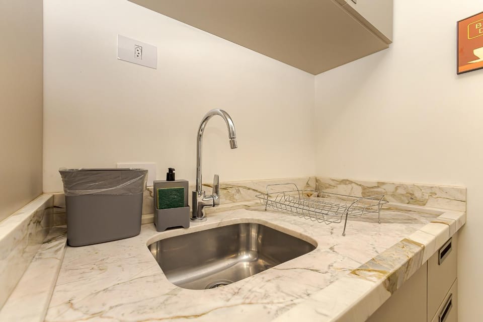 Studio Completo e Moderno com SmartTv, sofa cama, Ac e Wi Fi Apartment in Curitiba