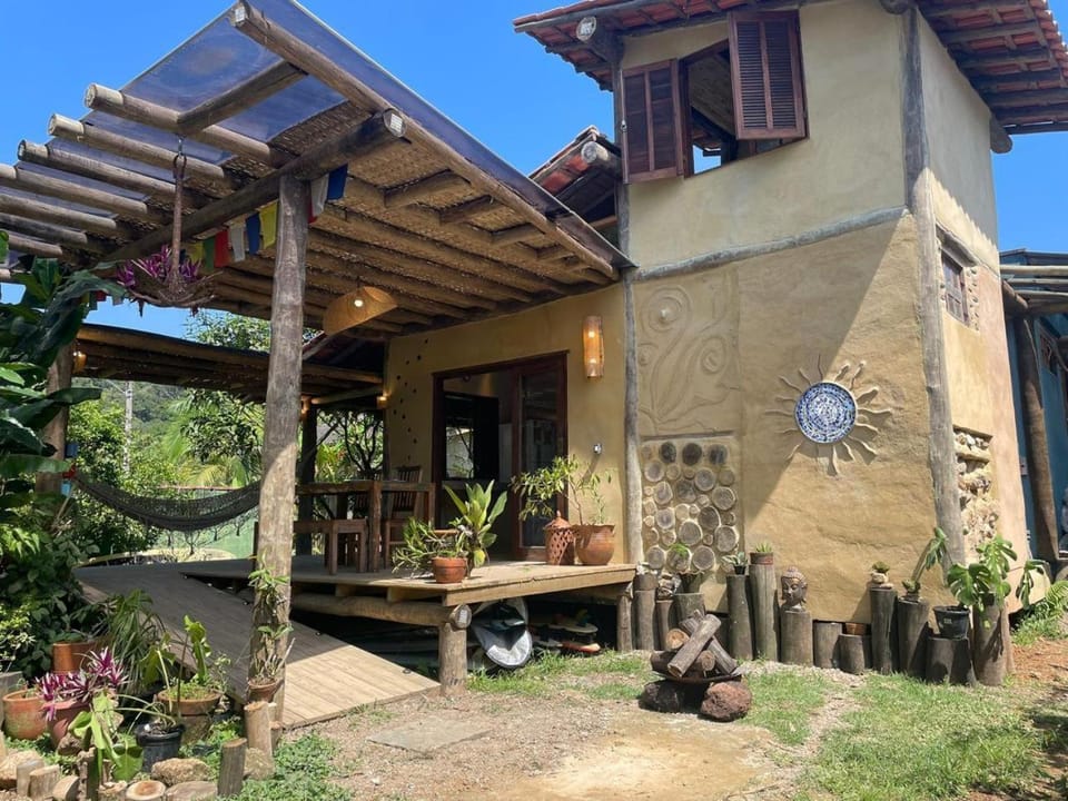 Casa Bromélia - Bioconstrução em Ubatuba Campground/ 
RV Resort in Ubatuba