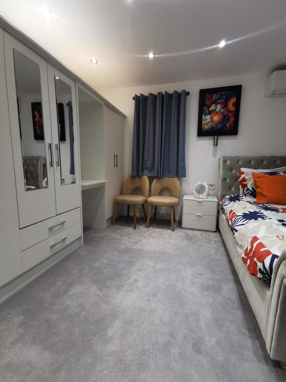Bedroom, wardrobe