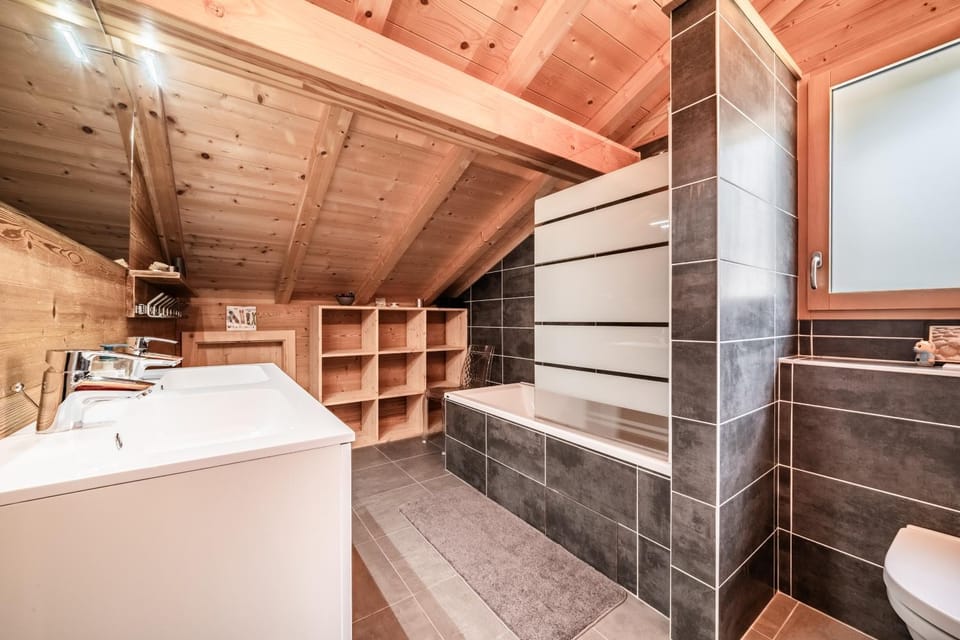 Property building, Bathroom, Living room