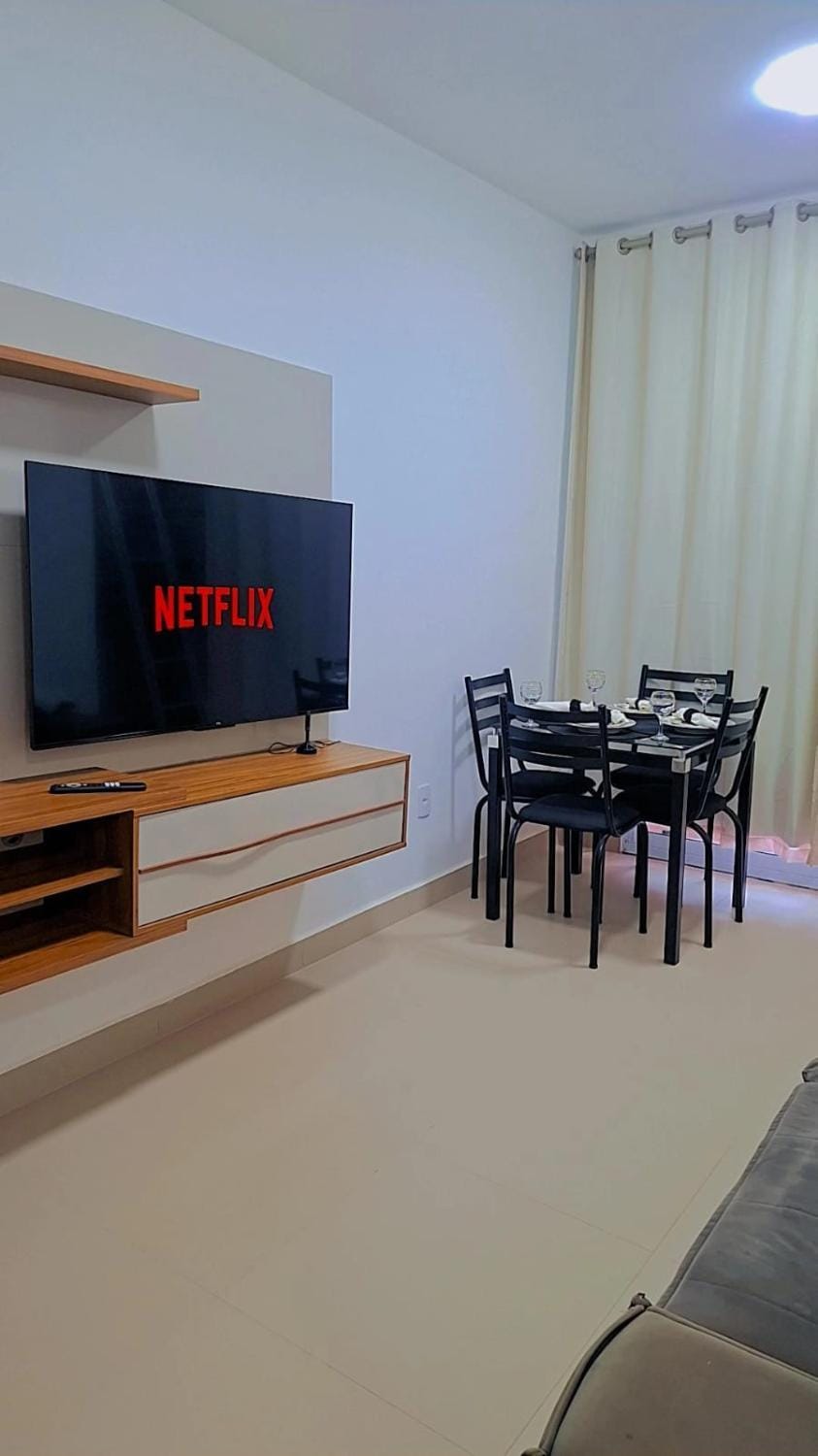 Apartamento em Frente ao Capim Dourado, 2 quartos com AR Apartment in Palmas