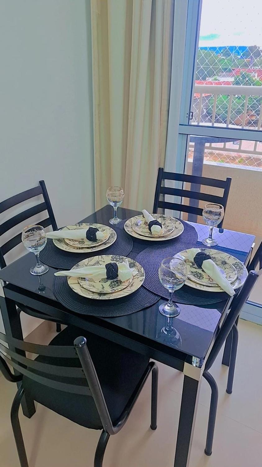 Apartamento em Frente ao Capim Dourado, 2 quartos com AR Apartment in Palmas