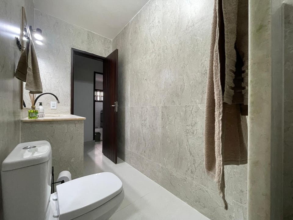 House a few meters from the beach with parking House in Armacao dos Buzios