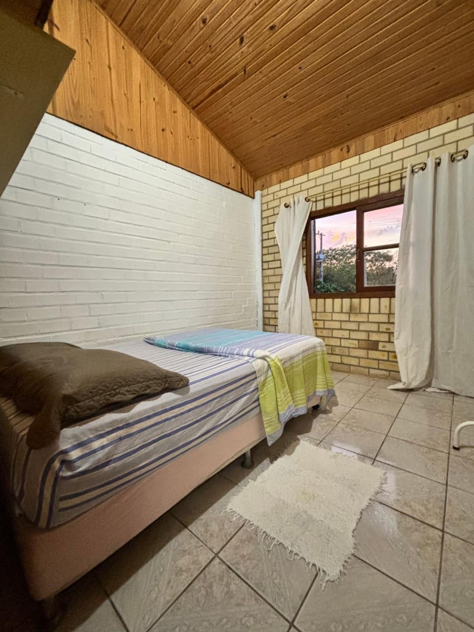 Casa Praia do Rosa House in Imbituba