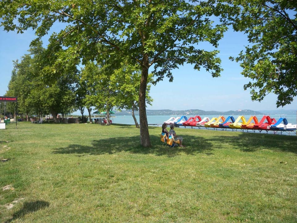 Nearby landmark, Summer