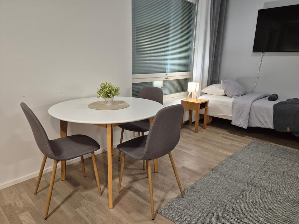 Photo of the whole room, Dining area