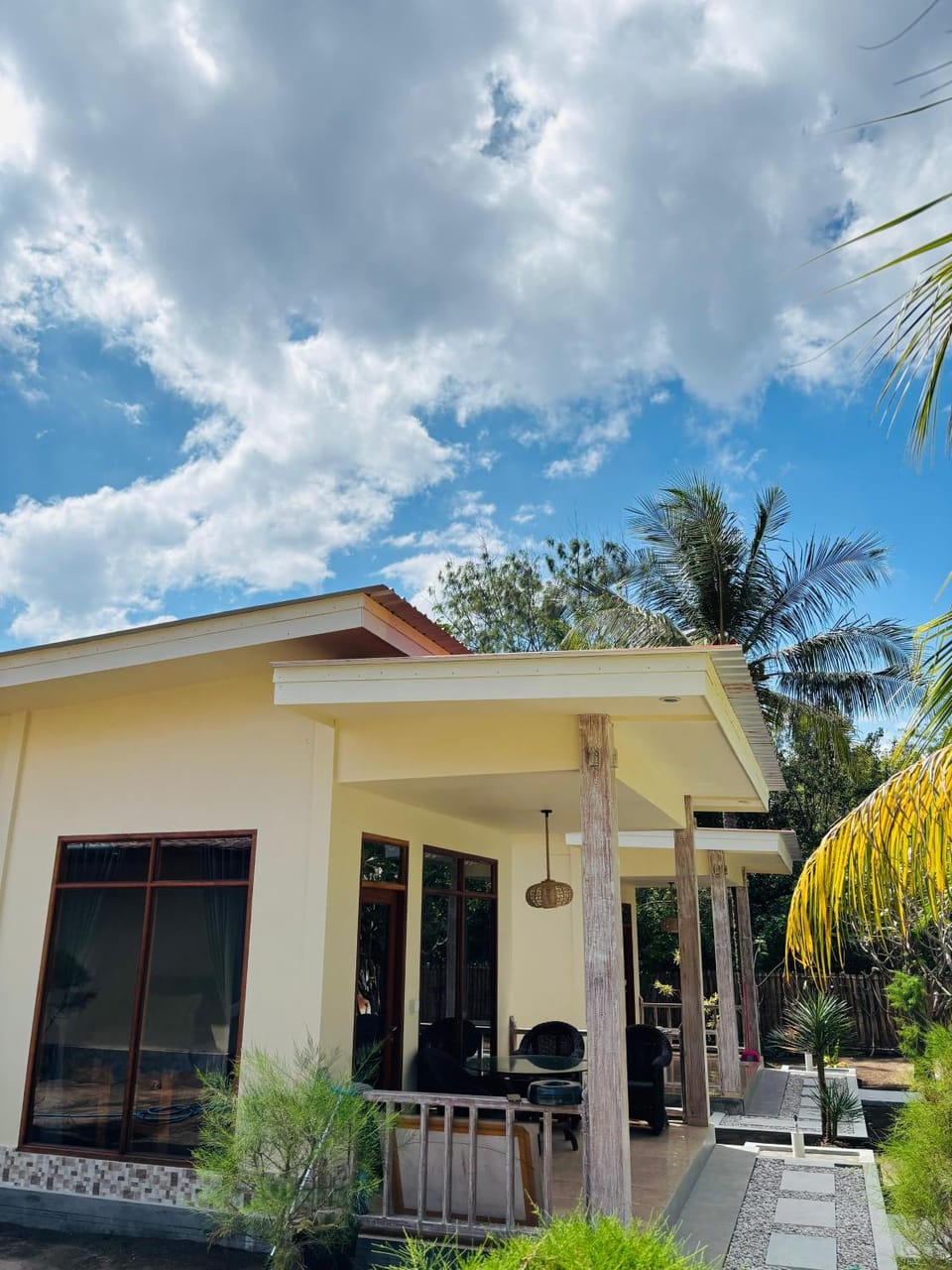 Property building, Day, Garden, Garden view