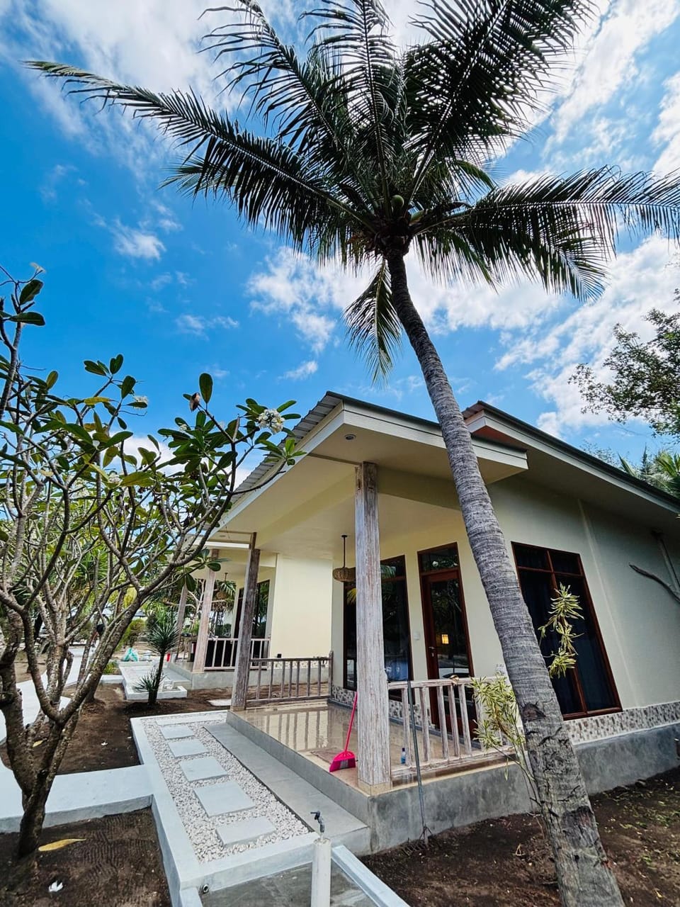 Property building, View (from property/room), Balcony/Terrace, Garden view