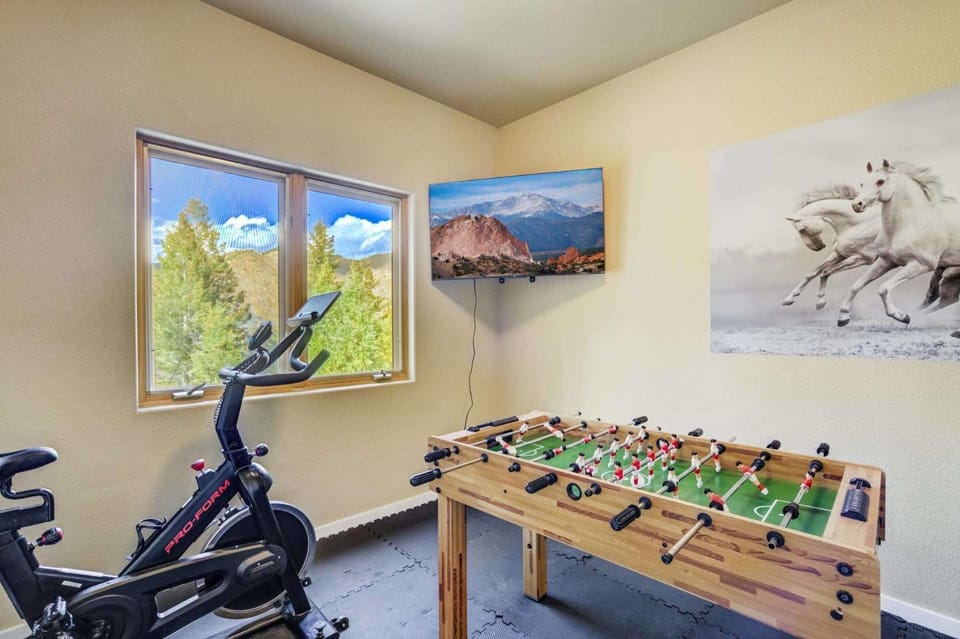 Mtn Getaway Near Pikes Peak Hot Tub & Pool Table House in Cascade-Chipita Park