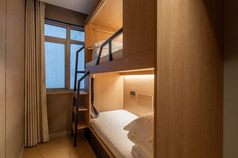 bunk bed
