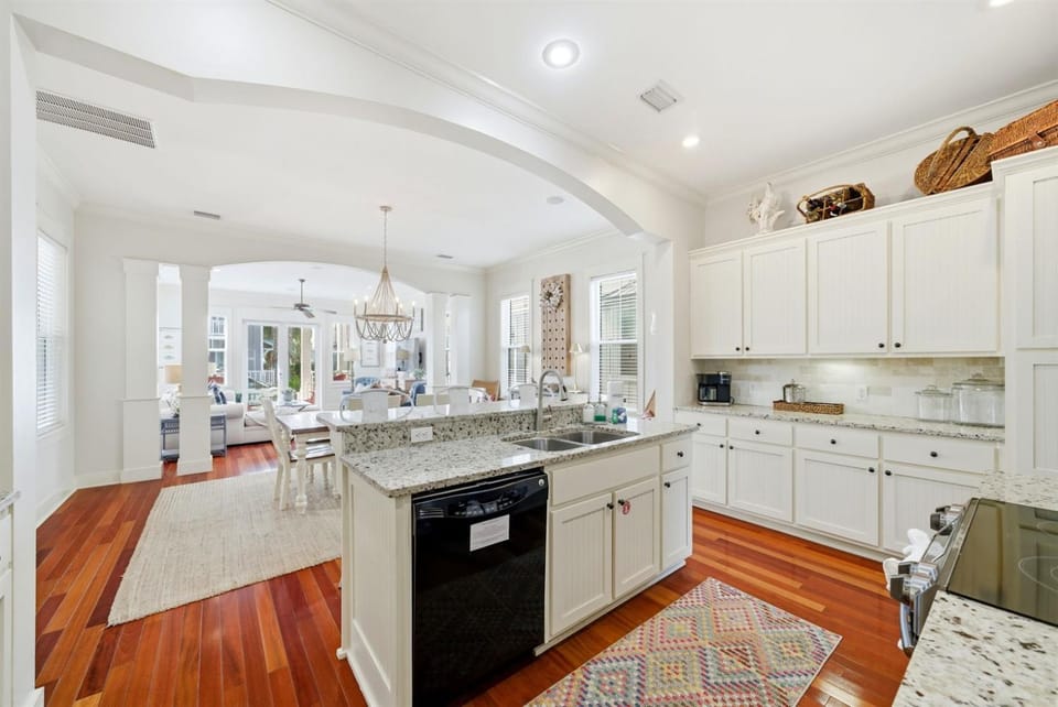 Kitchen or kitchenette, Living room, Dining area, dishwasher, stove