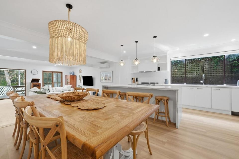 Forries Beach Cottage House in Central Coast