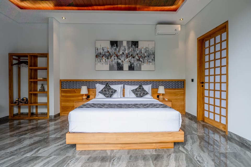 Bed, Photo of the whole room, Bedroom, air conditioner