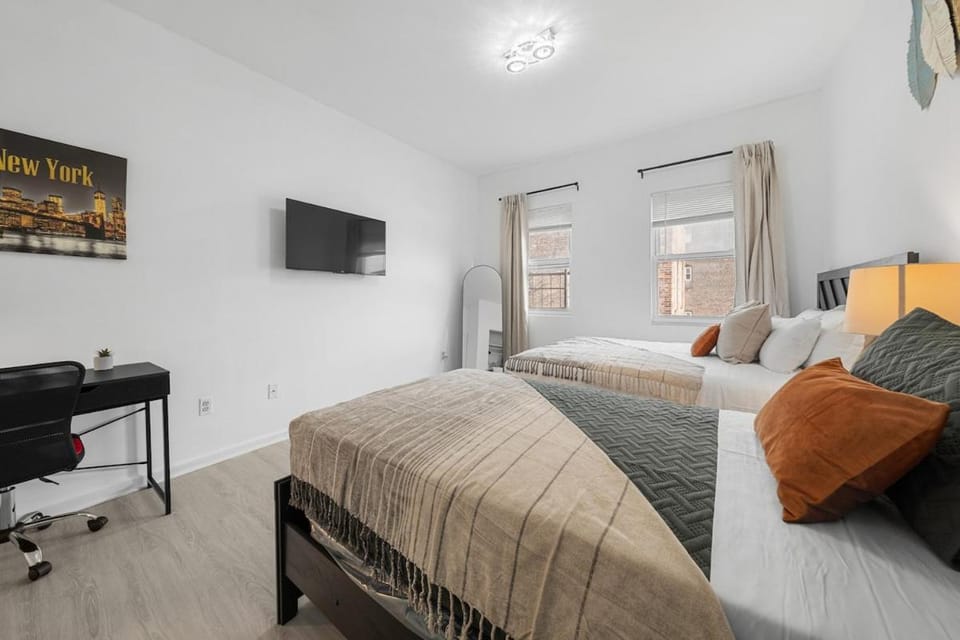 2BR 4 Beds Easy Access to NYC Perfect for Groups Sleeps 6 Apartment in Union City