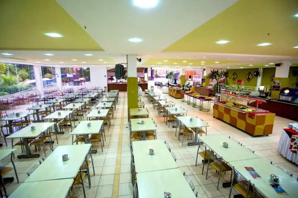 Apartamento em Caldas Novas com Piscinas e Conforto Apartment in State of Goiás