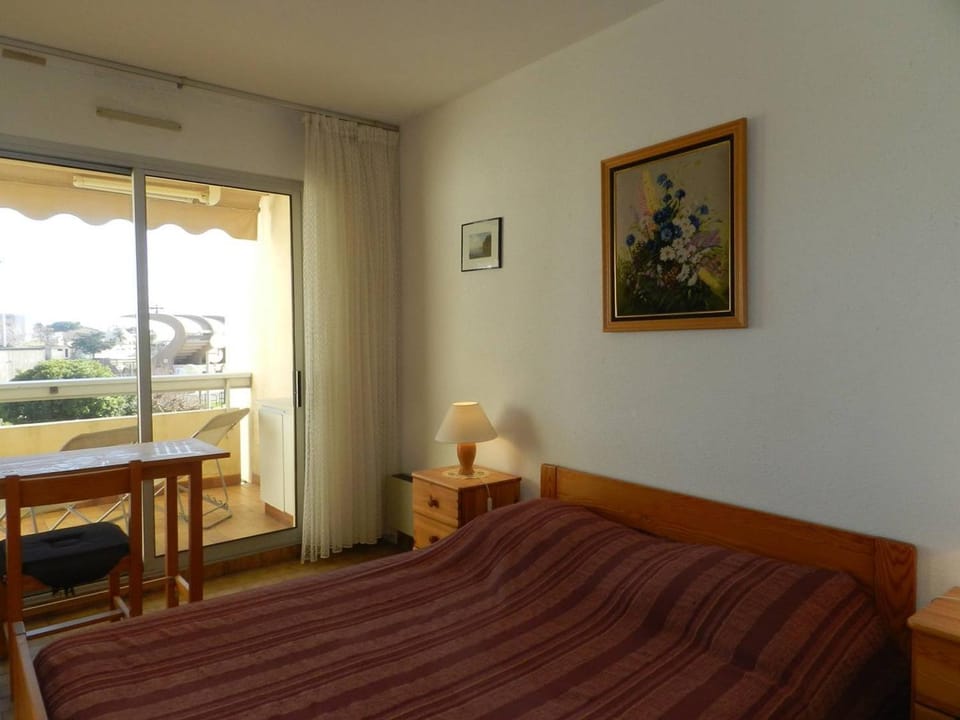 Appartement 2 Pièces, 4 Couchages, Parking, WIFI - Le Lavandou - FR-1-251-929 Apartment in Le Lavandou