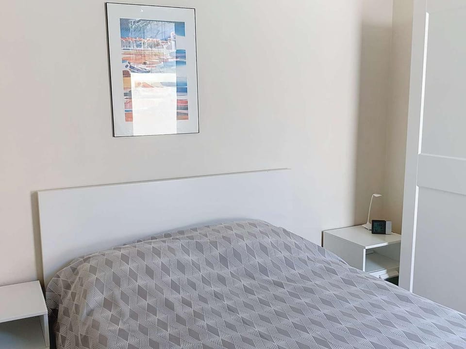 T3 Climatisé avec Terrasse - Accès Plage, Animaux Acceptés - FR-1-610-122 Apartment in Bormes-les-Mimosas