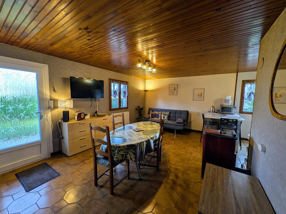 Maison de Charme à Venisey - Calme et Animaux Admis - FR-1-583-515 House in Vosges