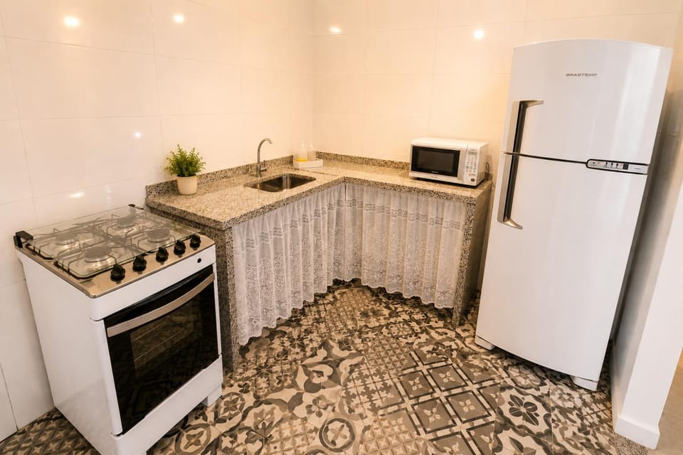 Amplo e Bem Iluminado 4 Suítes a 100m da Praia de Copacabana Vacation rental in Rio de Janeiro