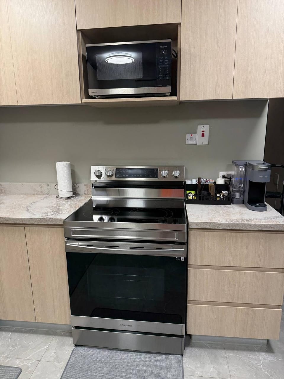 microwave, oven, kitchen